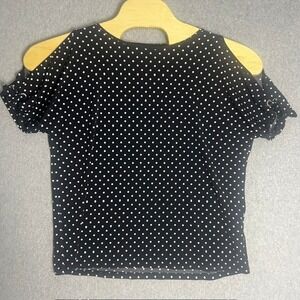 DKNY Women's Cold‎ Shoulder Top Black & White Polka Dot Blouse Size Medium